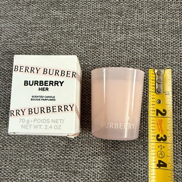 Burberry Her Scented Candle Pink New 70g  2.4Oz Authentic Brand - Picture 16 of 16